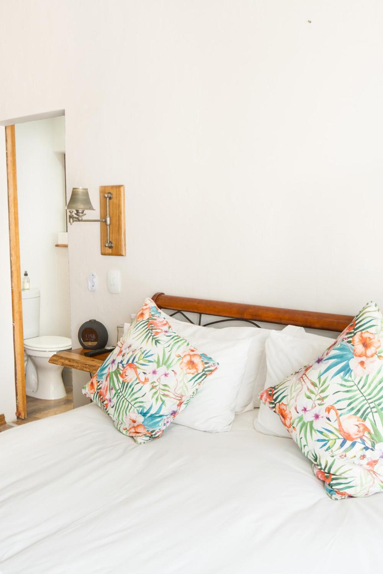 Atsupers Accommodation Jeffreys Bay Exterior foto